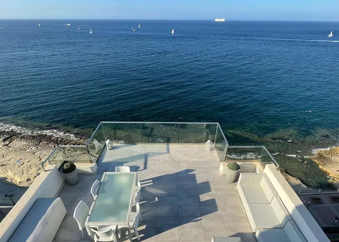 Stunning Penthouse, 2 Bedroom, Heart Of Sliema